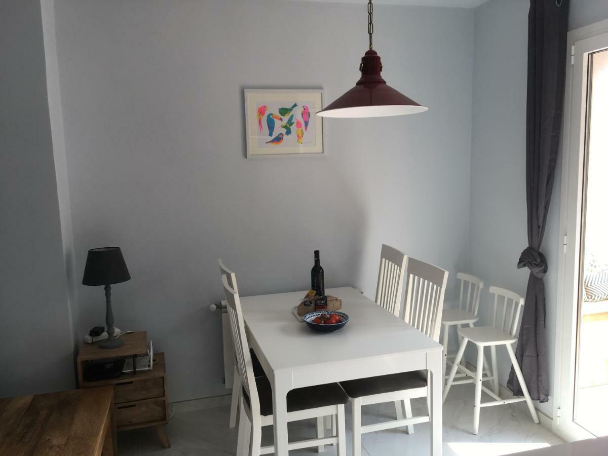 2 Bedroom Apartment In The Old Town, Close To The Beach Л'Аскала Екстер'єр фото