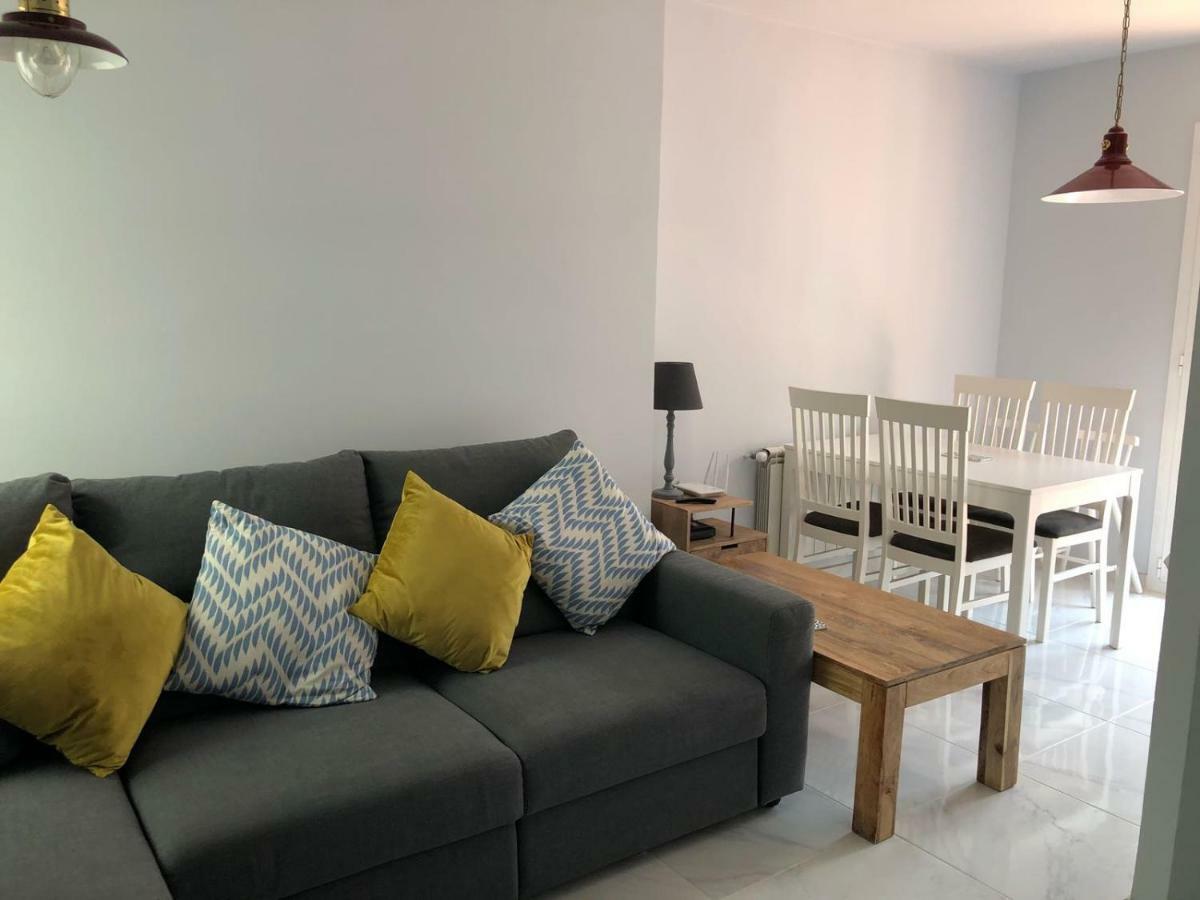 2 Bedroom Apartment In The Old Town, Close To The Beach Л'Аскала Екстер'єр фото