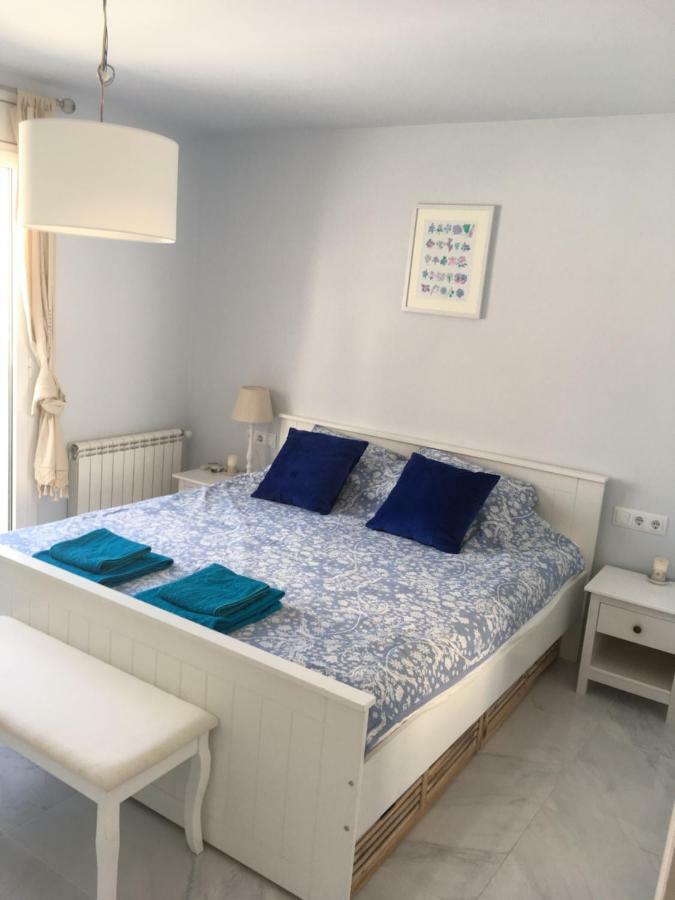 2 Bedroom Apartment In The Old Town, Close To The Beach Л'Аскала Екстер'єр фото