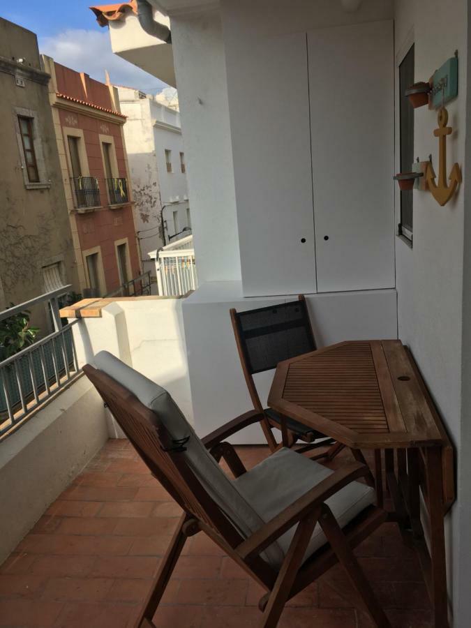 2 Bedroom Apartment In The Old Town, Close To The Beach Л'Аскала Екстер'єр фото