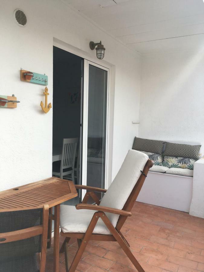 2 Bedroom Apartment In The Old Town, Close To The Beach Л'Аскала Екстер'єр фото