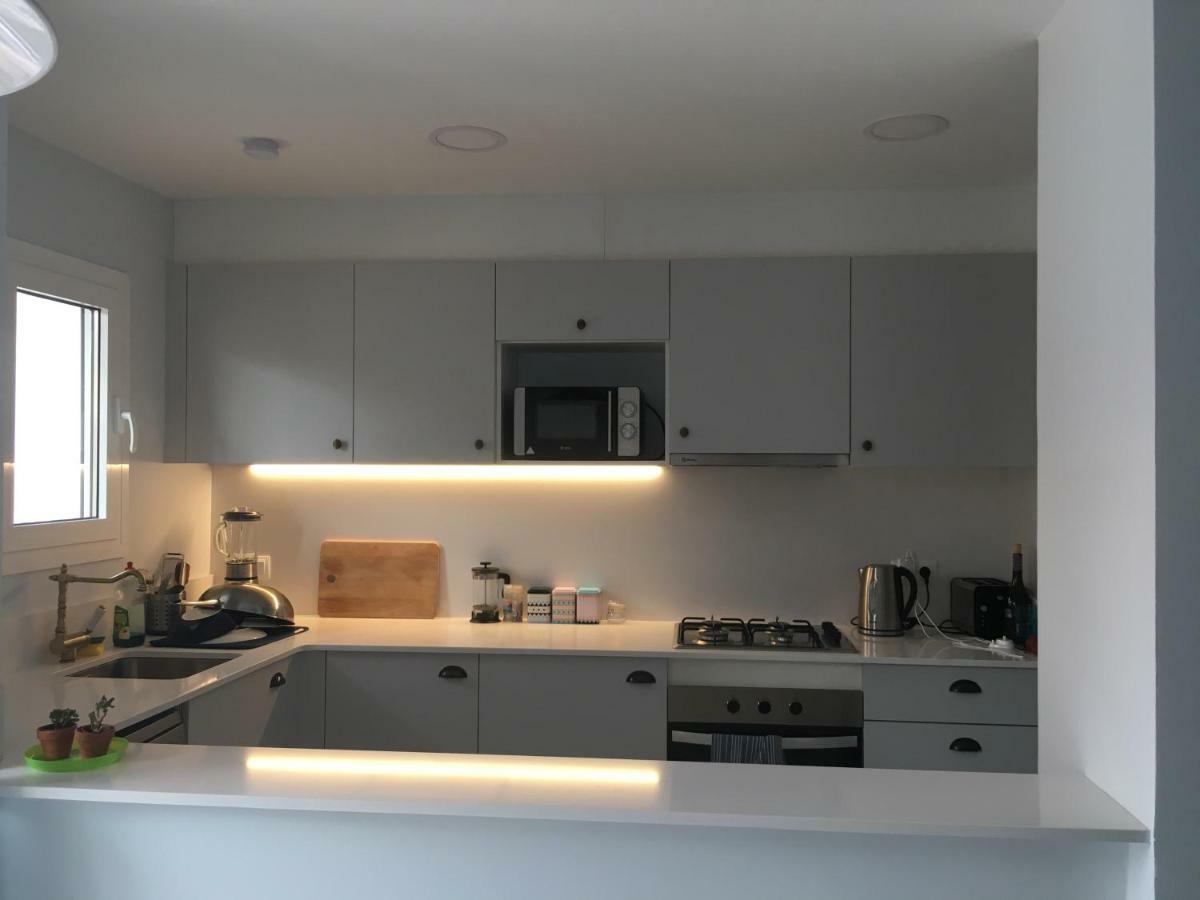 2 Bedroom Apartment In The Old Town, Close To The Beach Л'Аскала Екстер'єр фото